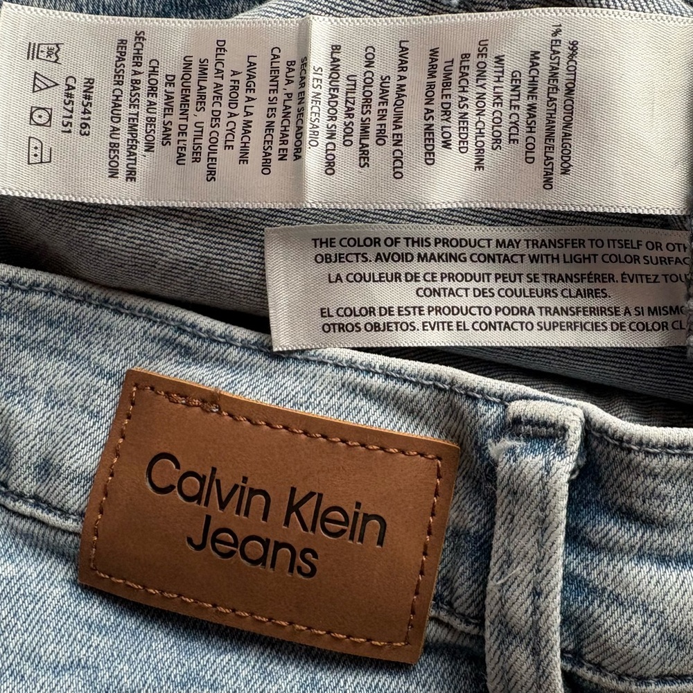 Calvin Klein Jeans Light Blue Denim. Women’s Size 8 - Picture 8 of 8